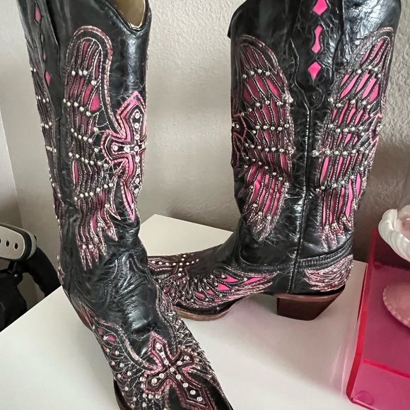 Corral Black and Pink Heeled Boots with Ornate Design - Picture 7 of 10